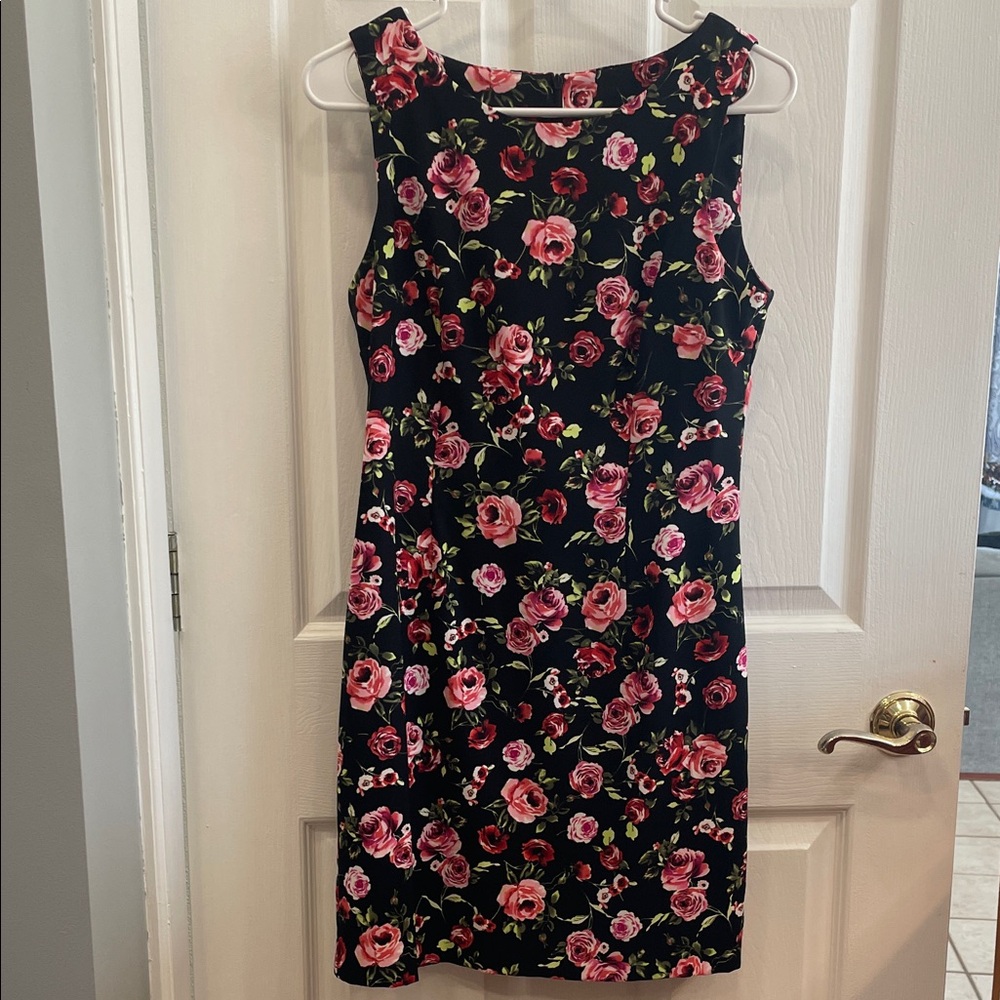 Floral Sleeveless Dress - Black and Pink